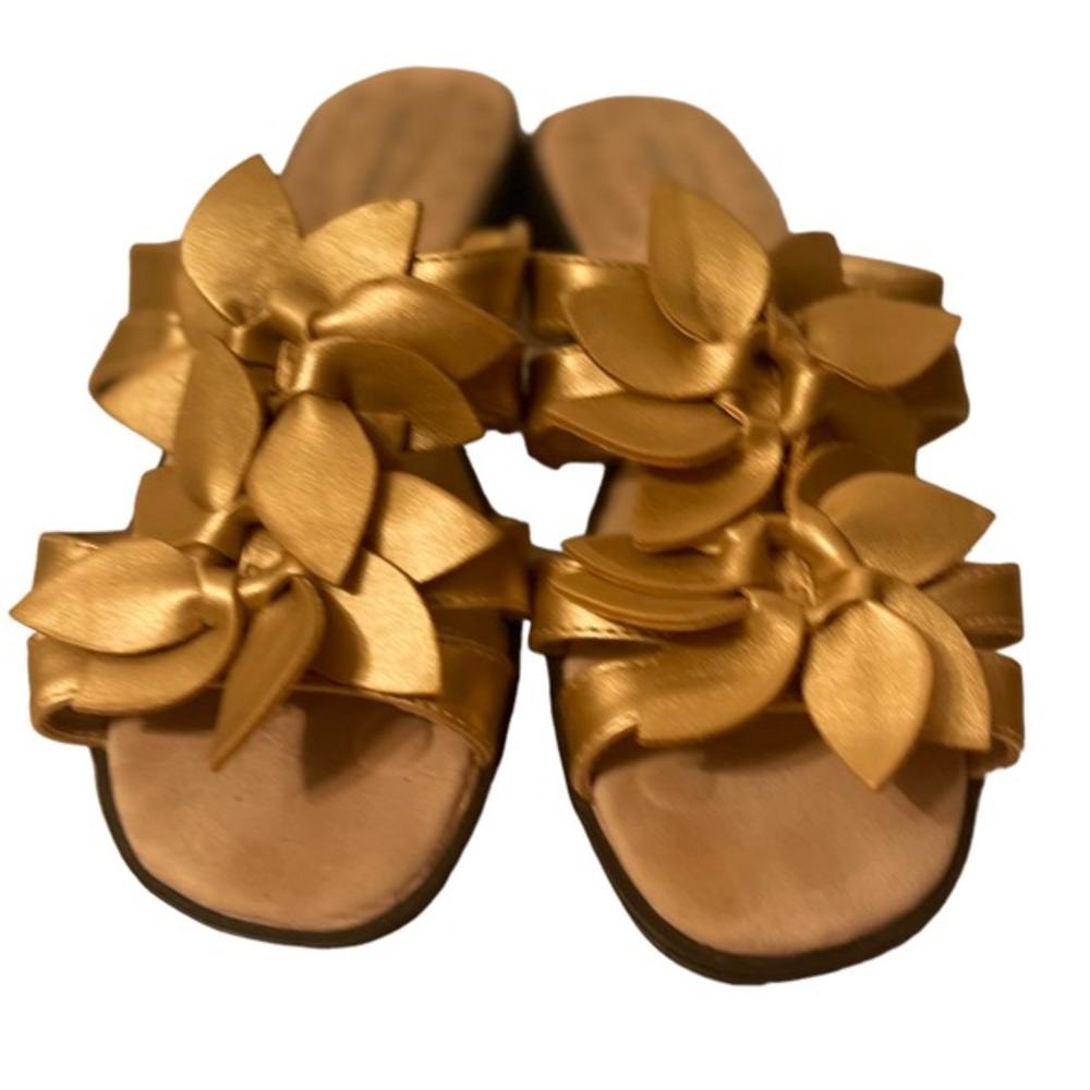 Comfort View Gold Leaves sandals Size 8